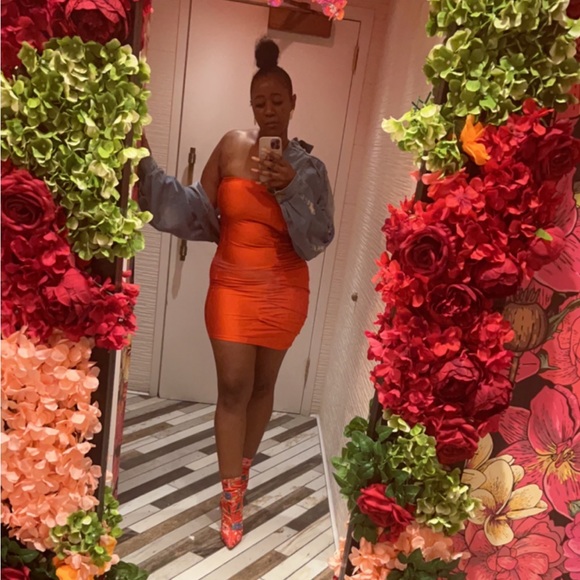 Meet your Posher, Crystal - Picture 3 of 3